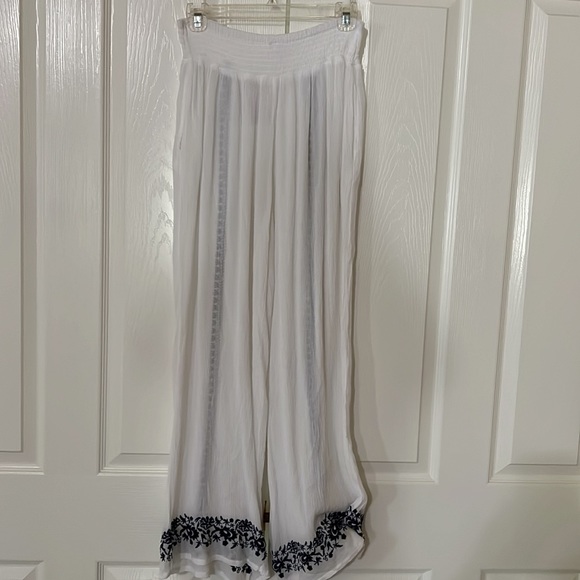 New - Picture 2 of 4